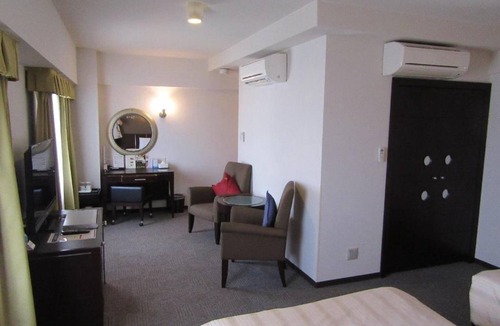 Matsuyama Hotel | Triple Room NonSmoking Breakfast included/Naha Okinawa