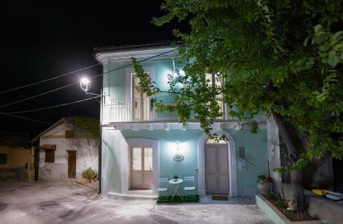 Giuliano Teatino House | Tullia -intera casa-