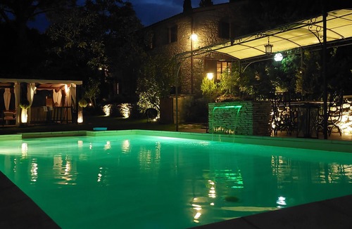 Cetona House | Tuscan villa pool spa Siena Montepulciano Perugia Pienza Florence 2 hours from Rome