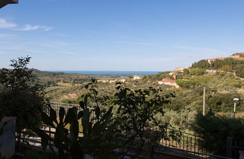 Castagneto Carducci Apartment | Tuscany Hill/Sea Castagneto Carducci