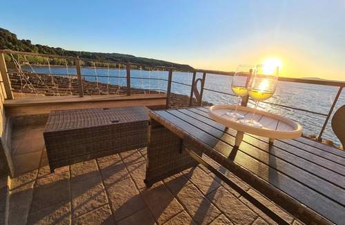 Lake Bracciano Apartment | Two-room apartment located in private area of the village with exclusive terrace overlooking the lake