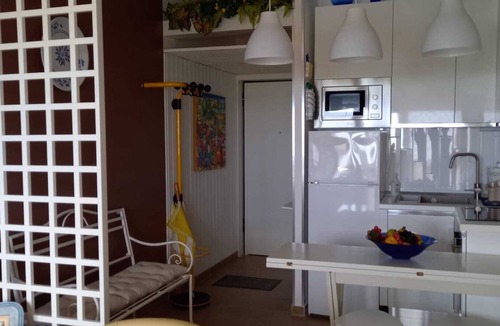 Villa Rosa Apartment | Two-room beachfront apartment sleeps 4 in park with pool in Villa Rosa (TE)