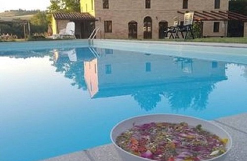 Mogliano Villa | TYPICAL ITALIAN STYLE VILLA WITH POOL AND BILLIARDS