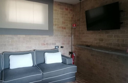 Mazzano Romano Cabin | una casa immersa in 2 ettari di verde con piscina e zona wellness privata