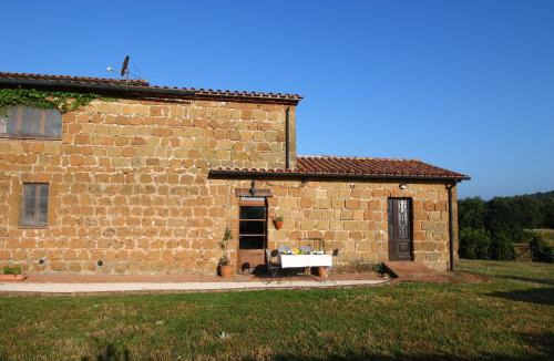 Sorano House | Unique Sorano Stay with Pool