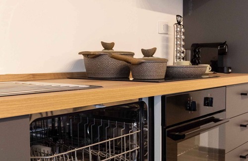 Quartiere XXIII Alessandrino Apartment | Urban Chic 2 Luxury Suites Apartment