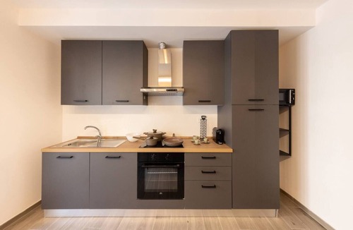 Quartiere XXIII Alessandrino Apartment | Urban Chic Luxury Suite Apartments