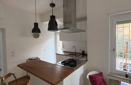 Quartiere XVII Trieste Apartment | Urban Escape in Caprera Square, quiet, modern and with a nice terrace