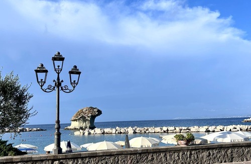 Lacco Ameno Apartment | Vacation cottage at the Capitello, the ideal place for your relaxation by the sea.