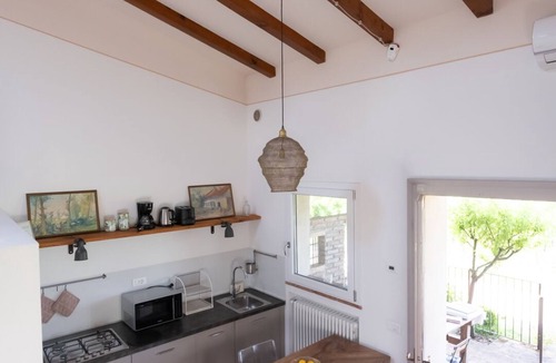 Lonigo House | Vacation Cottage La Vigna with Pool