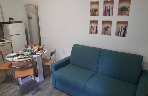 Rione Alto Apartment | Vacation home Hospital Area of Naples