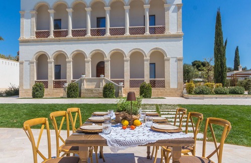 Massafra House | Vacation Home in Massafra with 6 bedrooms sleeps 12