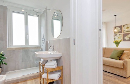 Sallustiano House | Vacation Home in Rome with 1 bedrooms sleeps 4