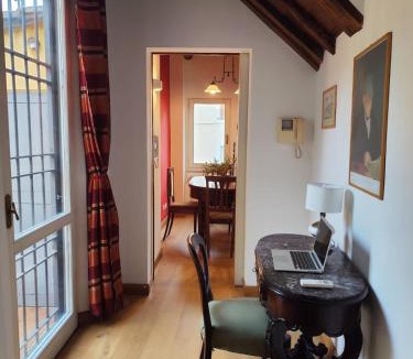 Rione XIV Borgo Apartment | Vatican Retreat- 2bedrooms and 2 bathrooms