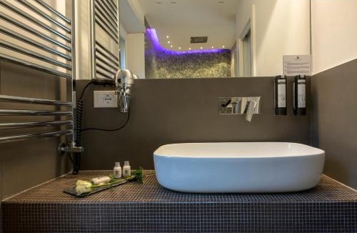 Rione XIV Borgo House | Vatican Style