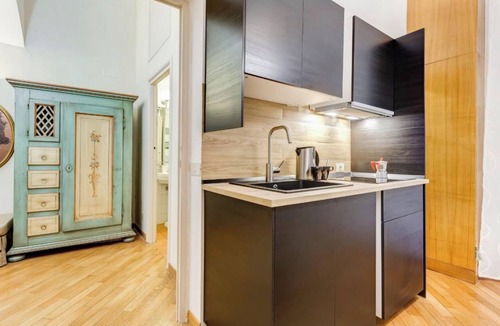 Rione XVI Ludovisi Apartment | VENETO COMFORTABLE APARTMENT (one night for up to 6 people)