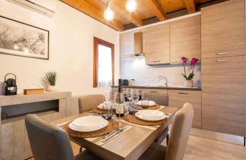 Noventa di Piave Apartment | [Venezia-Suite Hemingway]a pochi passi Outlet