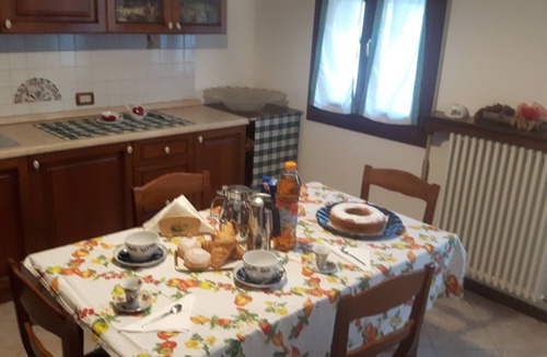 Camponogara House | Venice! 15 'by train. Lido, Chioggia, Padua, Treviso, Verona-Wi-Fi free.