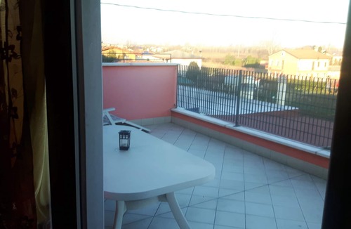 Camponogara House | Venice! 15 'by train. Lido, Chioggia, Padua, Treviso, Verona-Wi-Fi free.