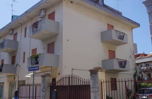 Scalea Apartment | Very central apartment in a quiet residential condominium