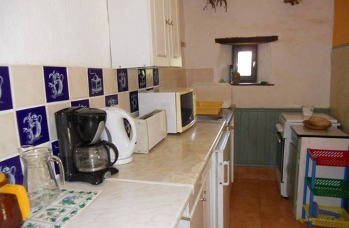 Champagne-le-Sec Cottage | Very QUIET SINGLE-STORY VACATION RENTAL, 35 min from FUTUROSCOPE