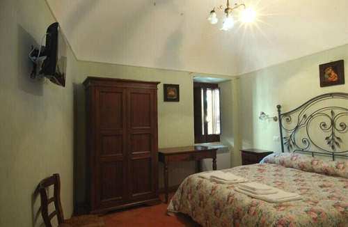 Pescasseroli Bed & Breakfast | Via Della Piazza Bed & Breakfast