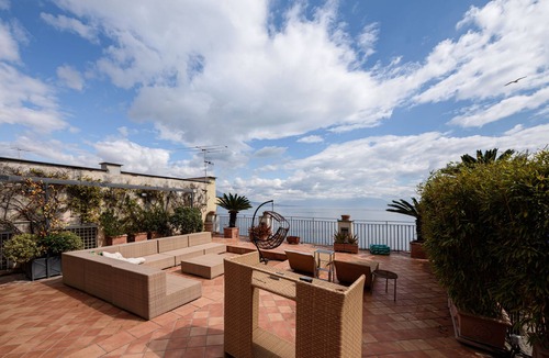Posillipo Apartment | Via Posillipo 335 - Three Bedroom Apartment, Sleeps 6