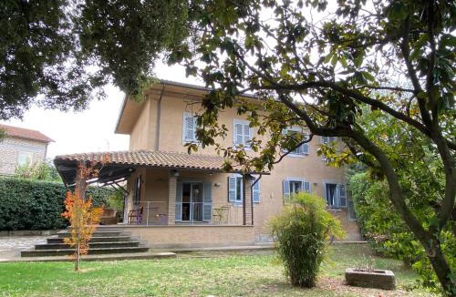 Vetralla House | Villa Adriana Tuscia Country Retreat