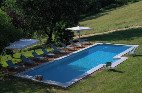 Buonconvento Villa | Villa Aiale, 7 En-Suite Bdrs, AC Throughout, Private Pool – Wine Estate