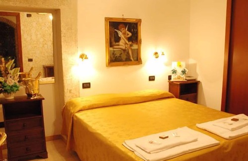 Albano Laziale Hotel | Villa Altieri