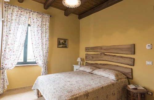 Corridonia Villa | Villa Anita, framed in the rolling hills of the Le Marche