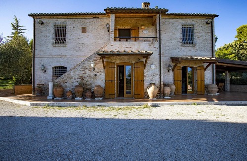 Mosciano Sant'Angelo Villa | Villa Anna - Homelike Villas