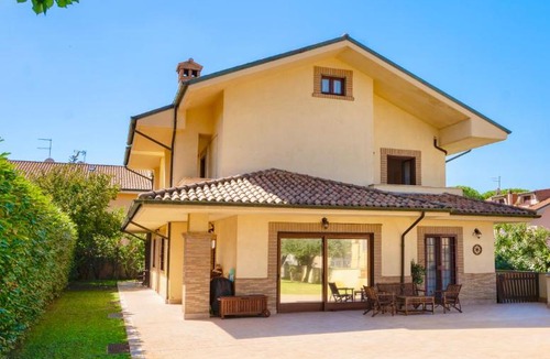 Ciampino Apartment | Villa Antonella Wellness & Jacuzzi