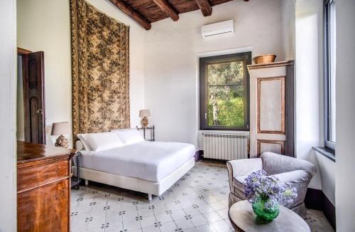 Schiazzano Villa | Villa Aragona Historic Villa with Views and Guest services by Feeling Italy