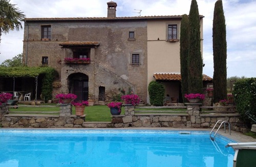 Vitorchiano Apartment | Villa Arzilla - PINK ROOM