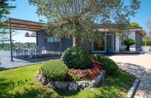 Arce Villa | Villa Atmosfere 8, Emma Villas