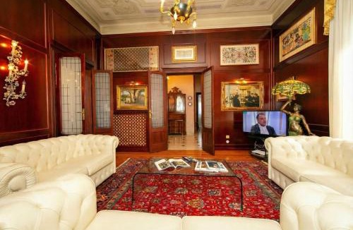 Desenzano del Garda Villa | Villa Barbara - Lake Garda Villa with Pool & Views