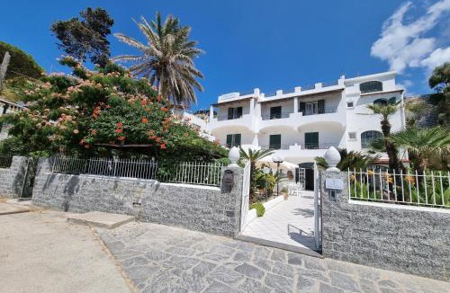 Sant'Angelo Hotel | Villa Bina Sea Hotel