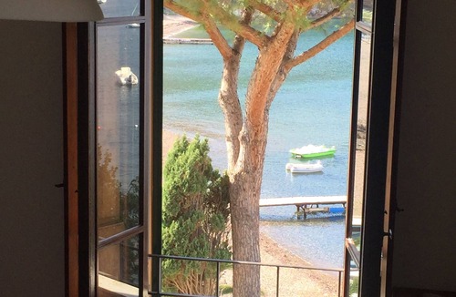 Bagnaia Apartment | Villa Cacciò on the sea with private garden