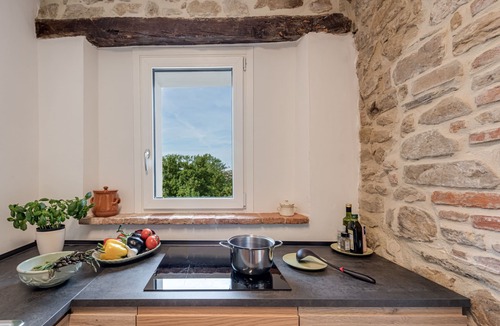 Monte San Savino Villa | Villa Ceppeto (sleeps up to 8) with Free EV Charger