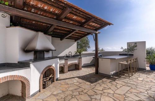 Sant'Agata sui Due Golfi Villa | Villa Chez Piè Panoramic Views Pool and Guest Services