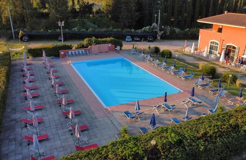 Giungano Bed & Breakfast | Villa Cilento, PISCINA CAMERE APPARTAMENTI & RISTORANTE