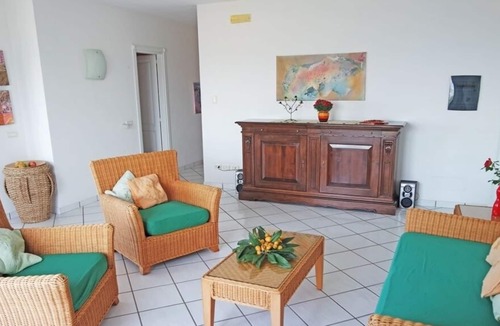 Casal Velino Villa | Villa Claudia is a refined, comfortable and freestanding villa with a view