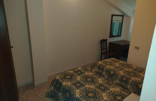 Monte San Giovanni Campano Hotel | Villa Del Colle