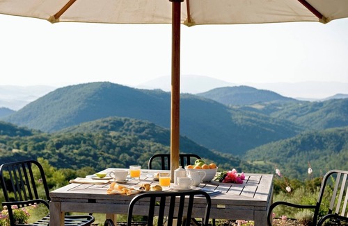 Montelaguardia Villa | Villa Della Valle - Private villa with pool