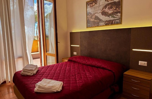 Torre Angela Hotel | Villa Due Leoni - Casa Per Ferie