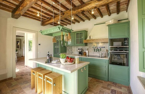 Il Poggio Villa | Villa Edesia: A characteristic and welcoming three-story villa surrounded by meadows and by green hills, with Free WI-FI.