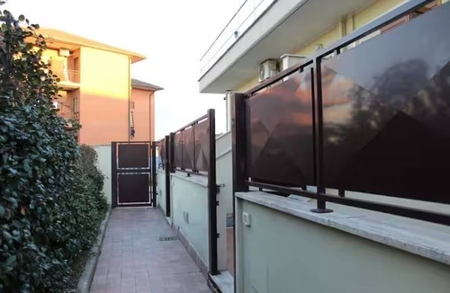 Zona XVI Torrenova Villa | Villa facing Metro C, parking, Wi-Fi, A/C
