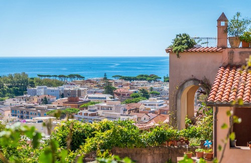 Terracina Apartment | Villa Fortunata - Big Apartment, Terracina, Italy