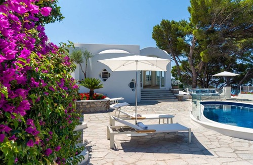 Anacapri Villa | Villa in Anacapri with 4 bedrooms sleeps 8